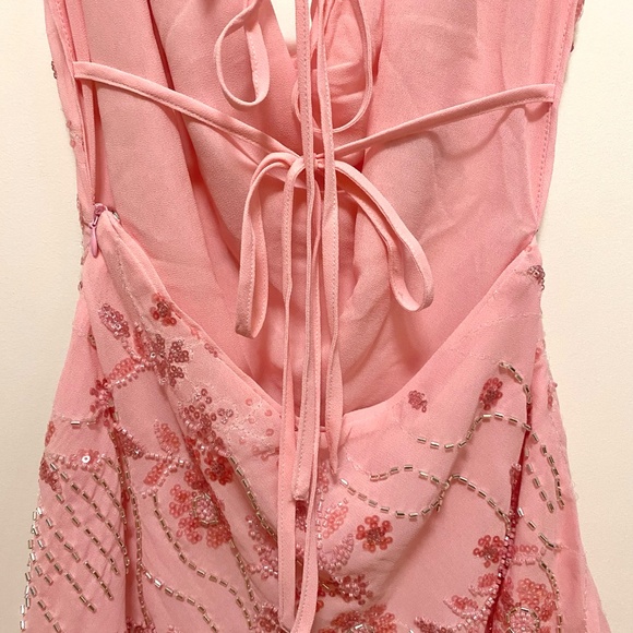 Elegant Pink Halter Dress - Picture 7 of 15